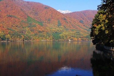 アルプスの鏡、秋色の仁科三湖です！！ | 北アルプスCOOL便