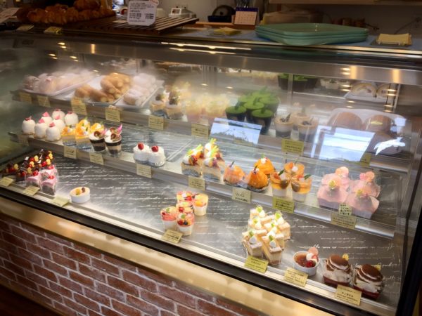 移転後も大人気のケーキ屋さん 上田市小牧 手作りケーキの店 タルト じょうしょう気流