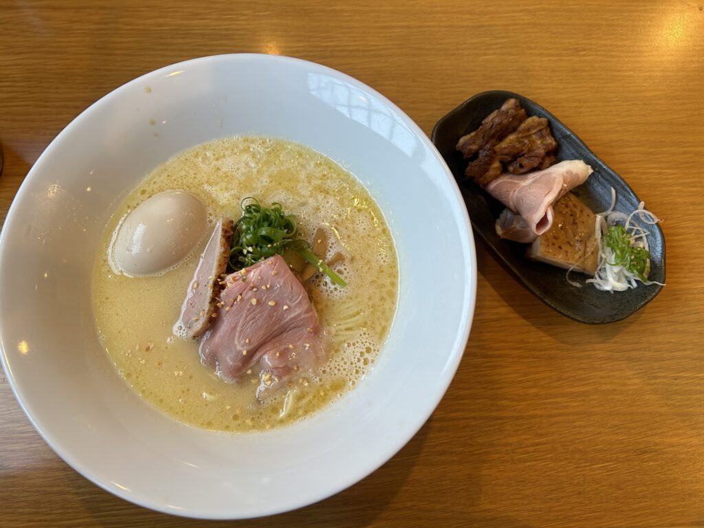上田市上田原『麺道 金獅子』の濃厚鶏白湯！ | じょうしょう気流