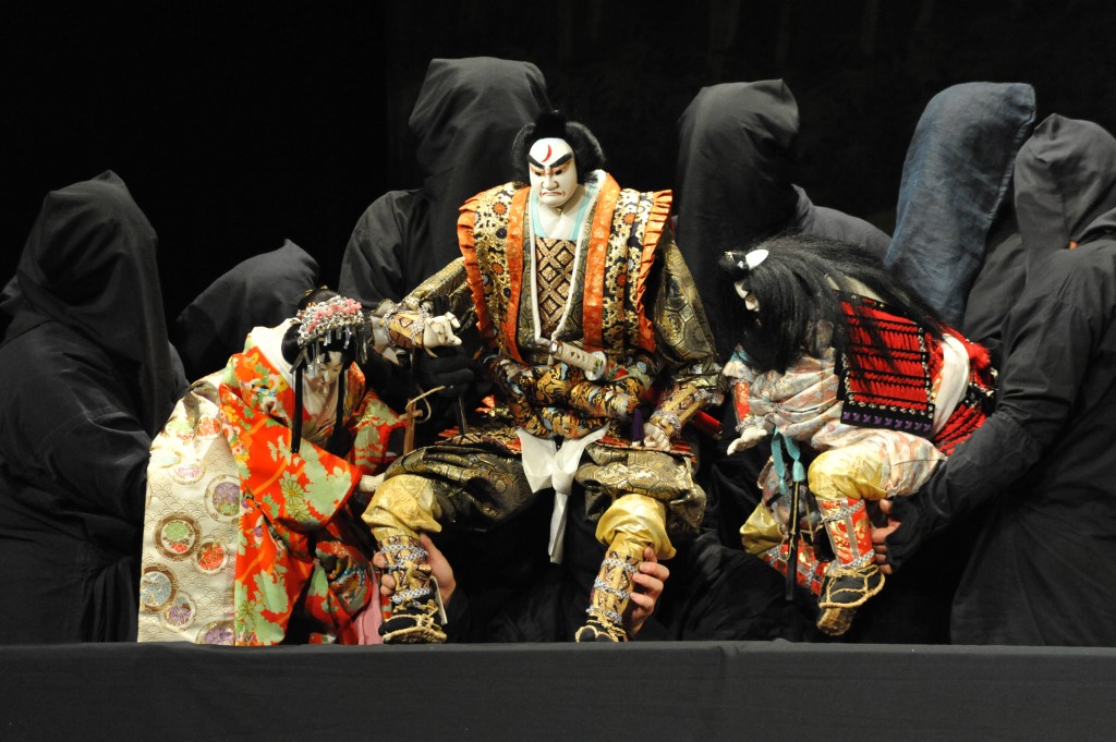 【超特級呪物】二対一組 神威宿る依代市松人形【陽】　発する守り　曰く付き　縁起物 超特級呪物】神降ろしの依代 鈴持ち日本人形（招来・浄化の器