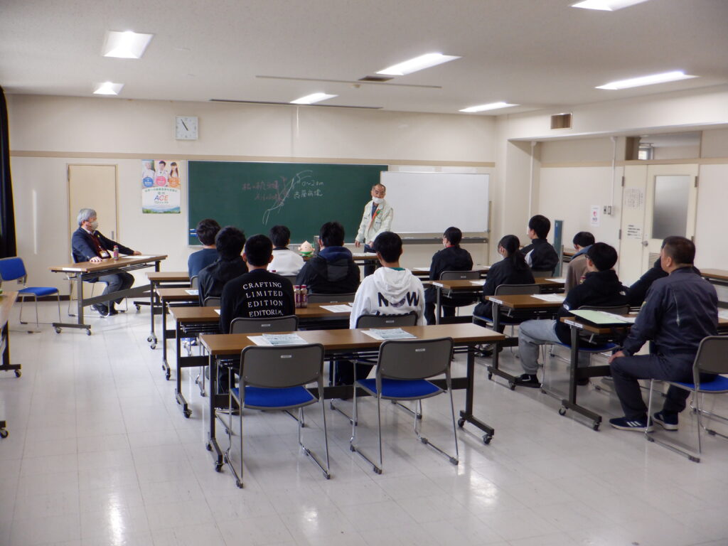 今年も木曽青峰高等学校の皆さんが緑の募金を届けてくれました 是より木曽路 今年も木曽青峰高等学校の皆さんが緑の募金を届けてくれました 是より木曽路