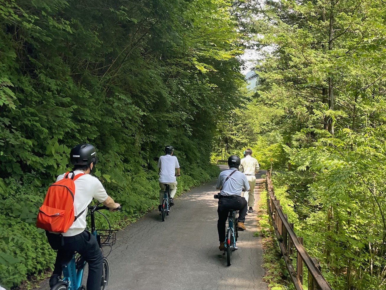 イーバイクで駆ける阿寺渓谷