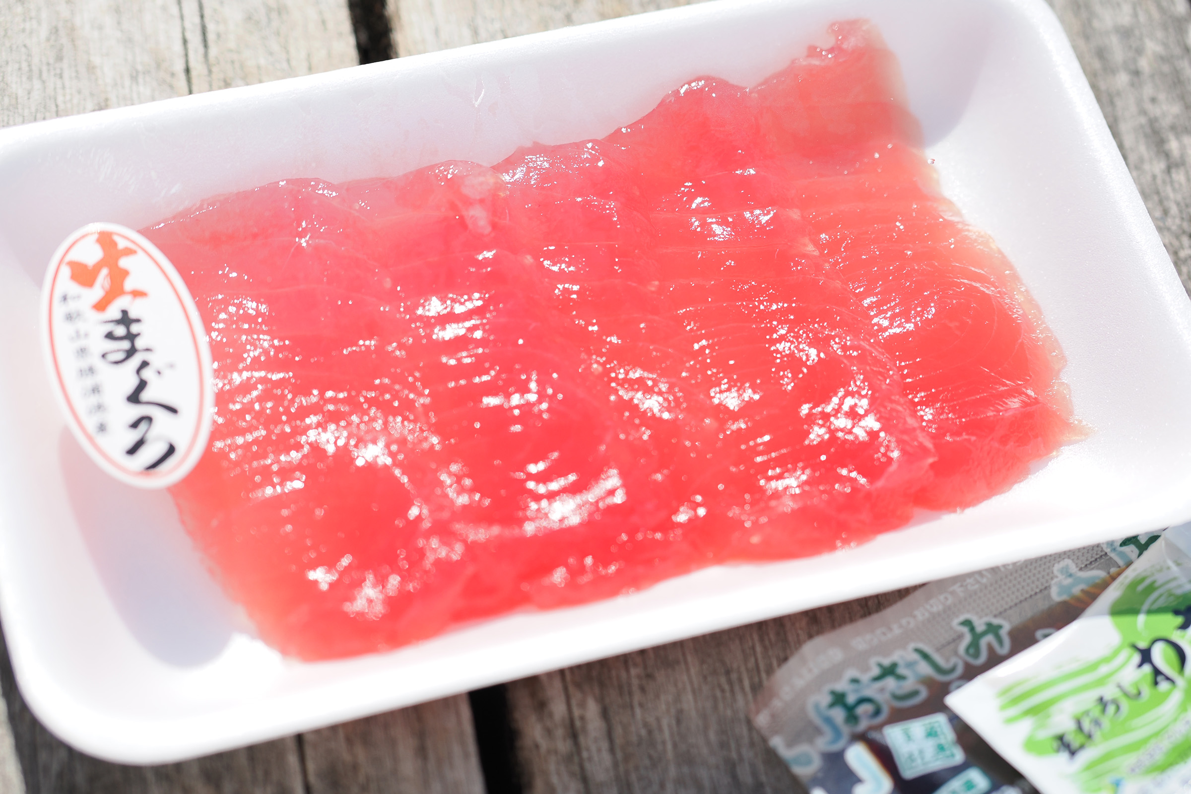 一度も冷凍されていない美しい生まぐろ