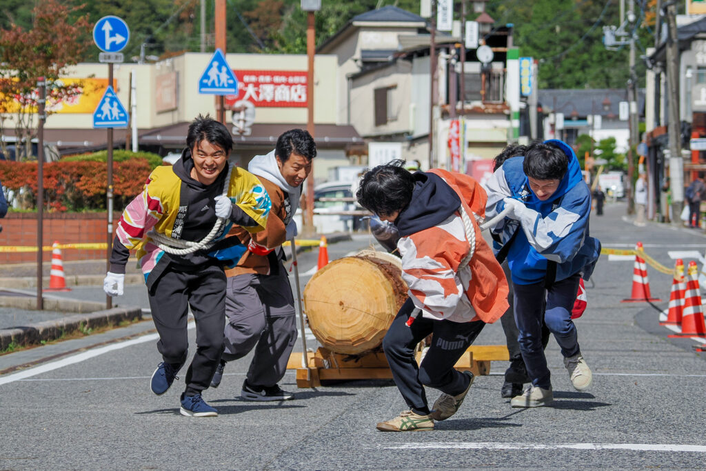 秋の木曽谷、上松町の「木馬引き大会」へ | 是より木曽路