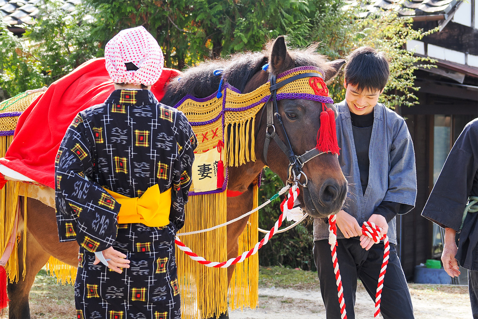 花嫁さんを乗せる木曽馬もスタンバイ中