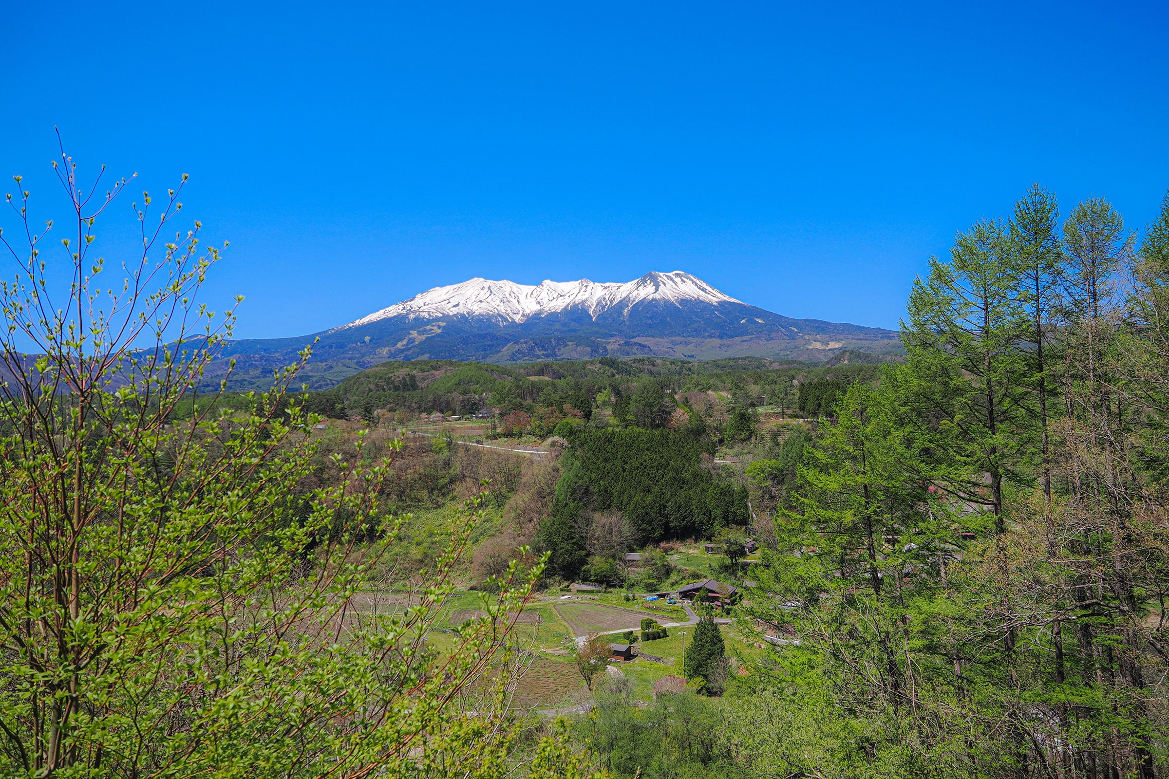 課題高原の柳又ビューポイントから一望できる美しい御嶽山