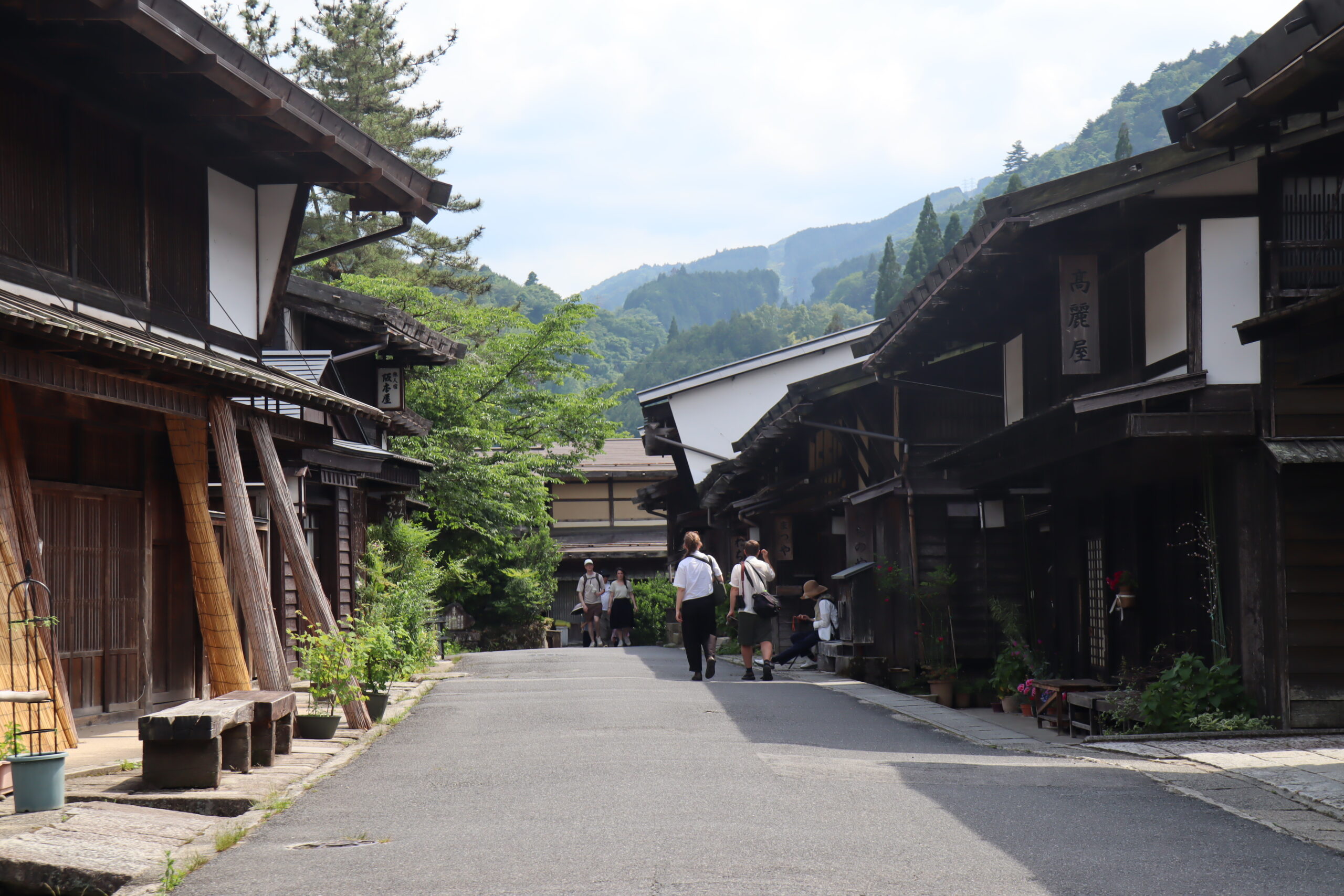 妻籠宿の風情のある町並み2