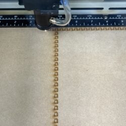 レーザーカッター写真