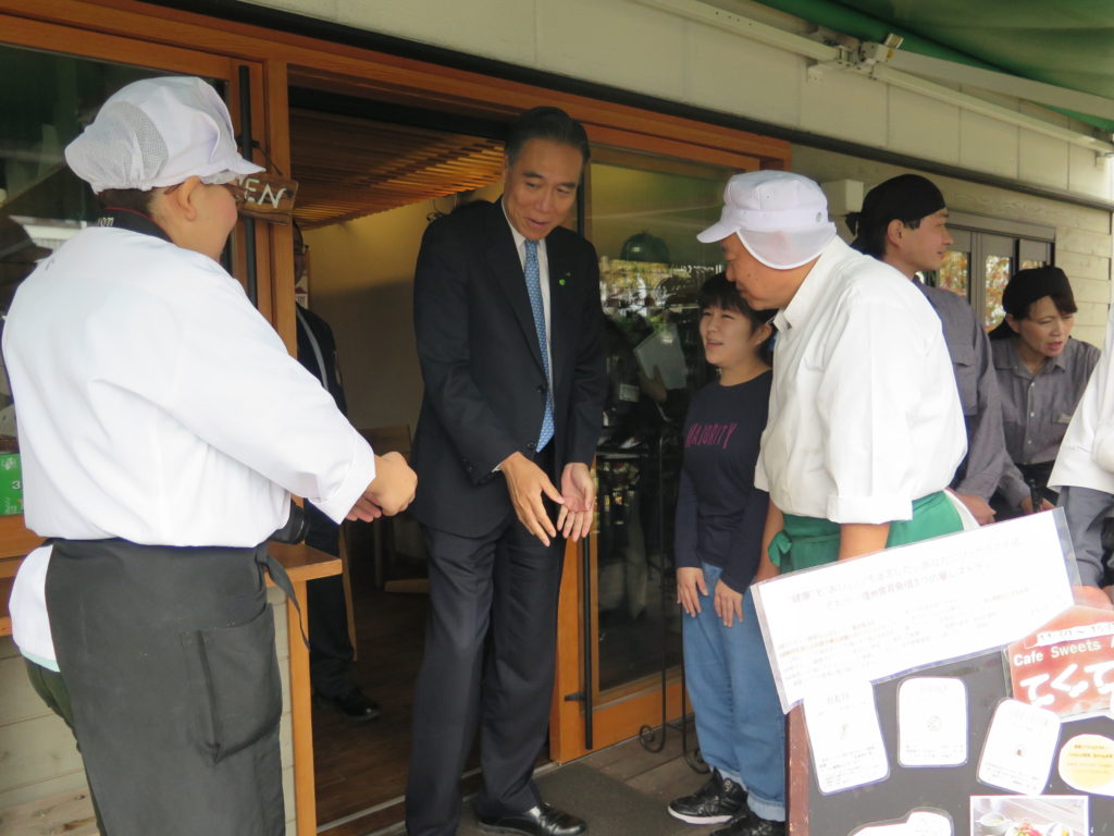 しあわせ信州移動知事室 松本地域 県政ランチミーティングinコミュニティカフェてくてく 来て 観て 松本 彩 発見