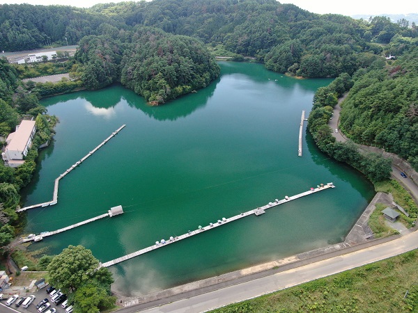 美鈴湖の全景②