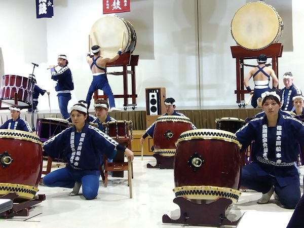 太鼓   みつ様 若獅子が吠えた！ ～浅間温泉火焔太鼓保存会 本郷若獅子太鼓～ | 来て