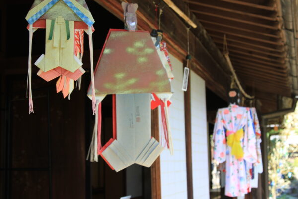 馬場家住宅と七夕人形（押しびな）。撮影はR7年夏のもの