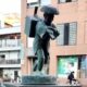 この銅像、見覚えありますか？？