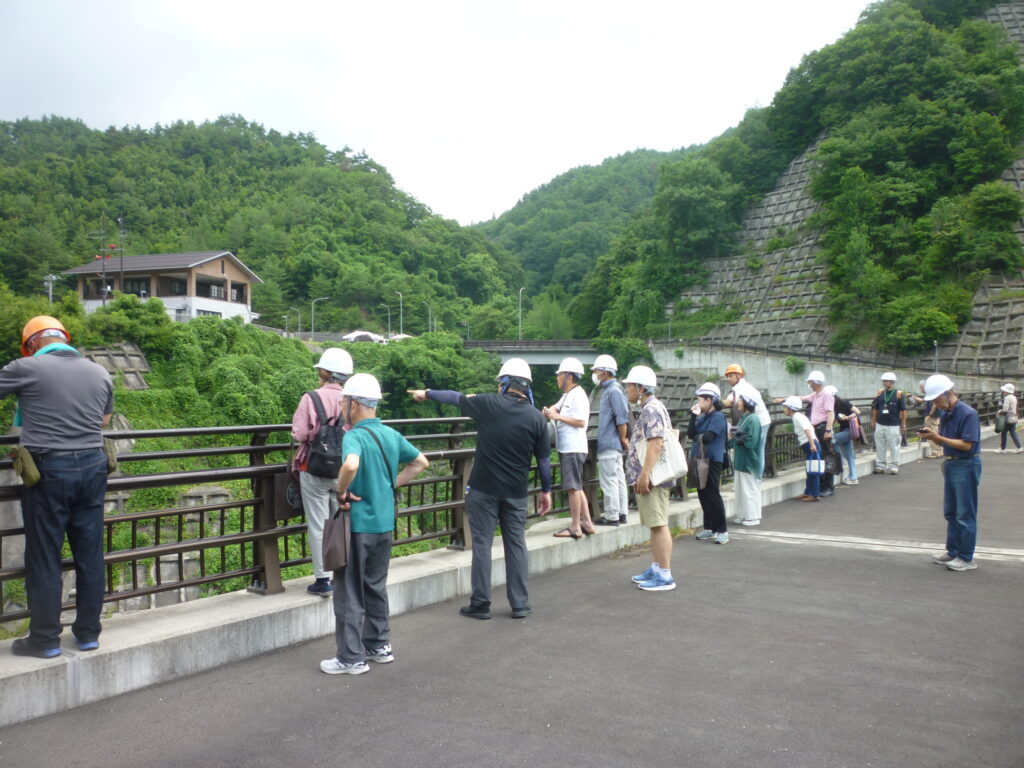 ダム探検