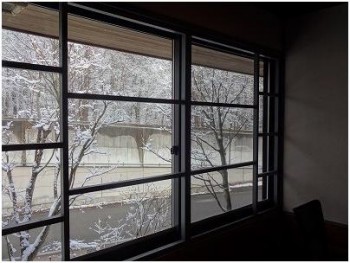 取材当日は窓からは雪化粧された景色が見れました。