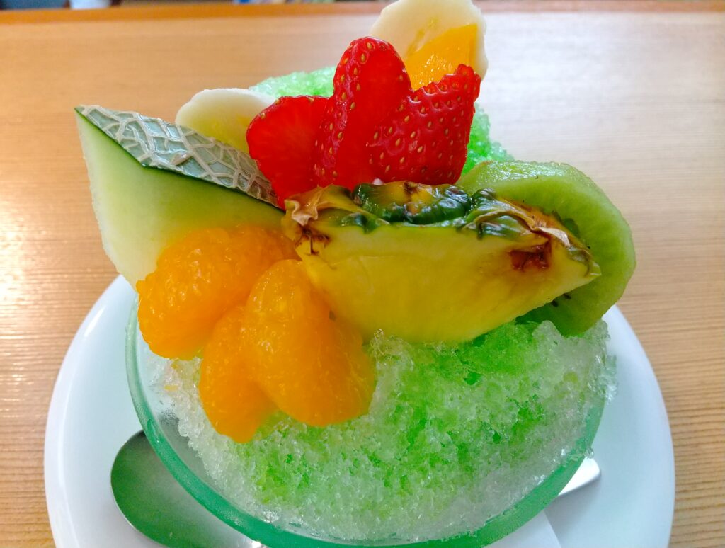 レトロ可愛い！小諸市 甘味処「みつばち」のかき氷 | 「旬」の宅配便