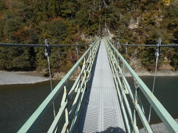 遠山川に架かる吊り橋 清水橋 南信州お散歩日和